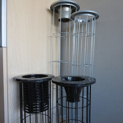 Un bon prix. La cage noire de sachet filtre de forme ronde, philis époussettent la cage de filtre de collecteur en ligne