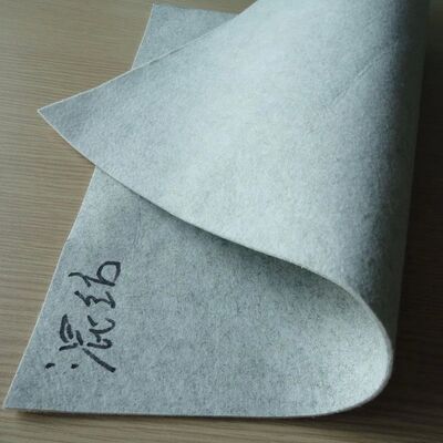 Un bon prix. Tissu filtrant la poussière par mélange antistatique perforé à l'aiguille de polyester en ligne