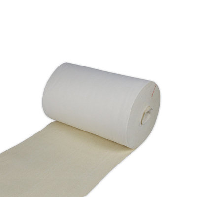 Un bon prix. Le matériel de filtre à air/le filtre perforé par aiguille non-tissée de polyester s'est senti en ligne