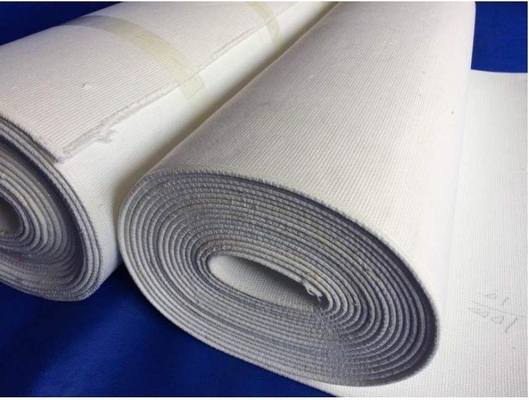 Un bon prix. Trou hexagonal de Max Width 2600mm de tissu de glissière d'air de bande de conveyeur en ligne